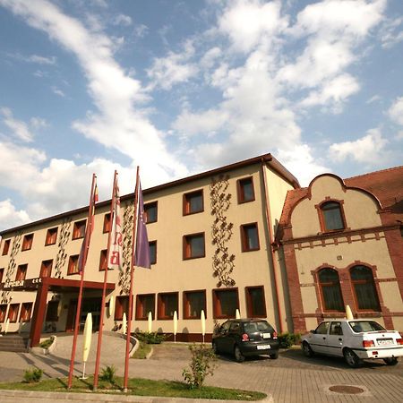 Hotel Arena Târgu-Mureş Esterno foto
