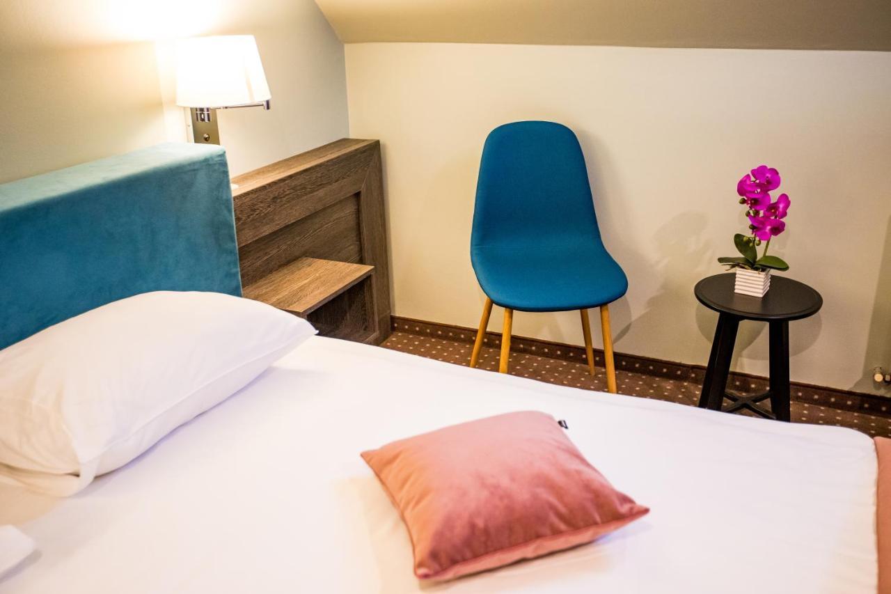 Hotel Arena Târgu-Mureş Esterno foto