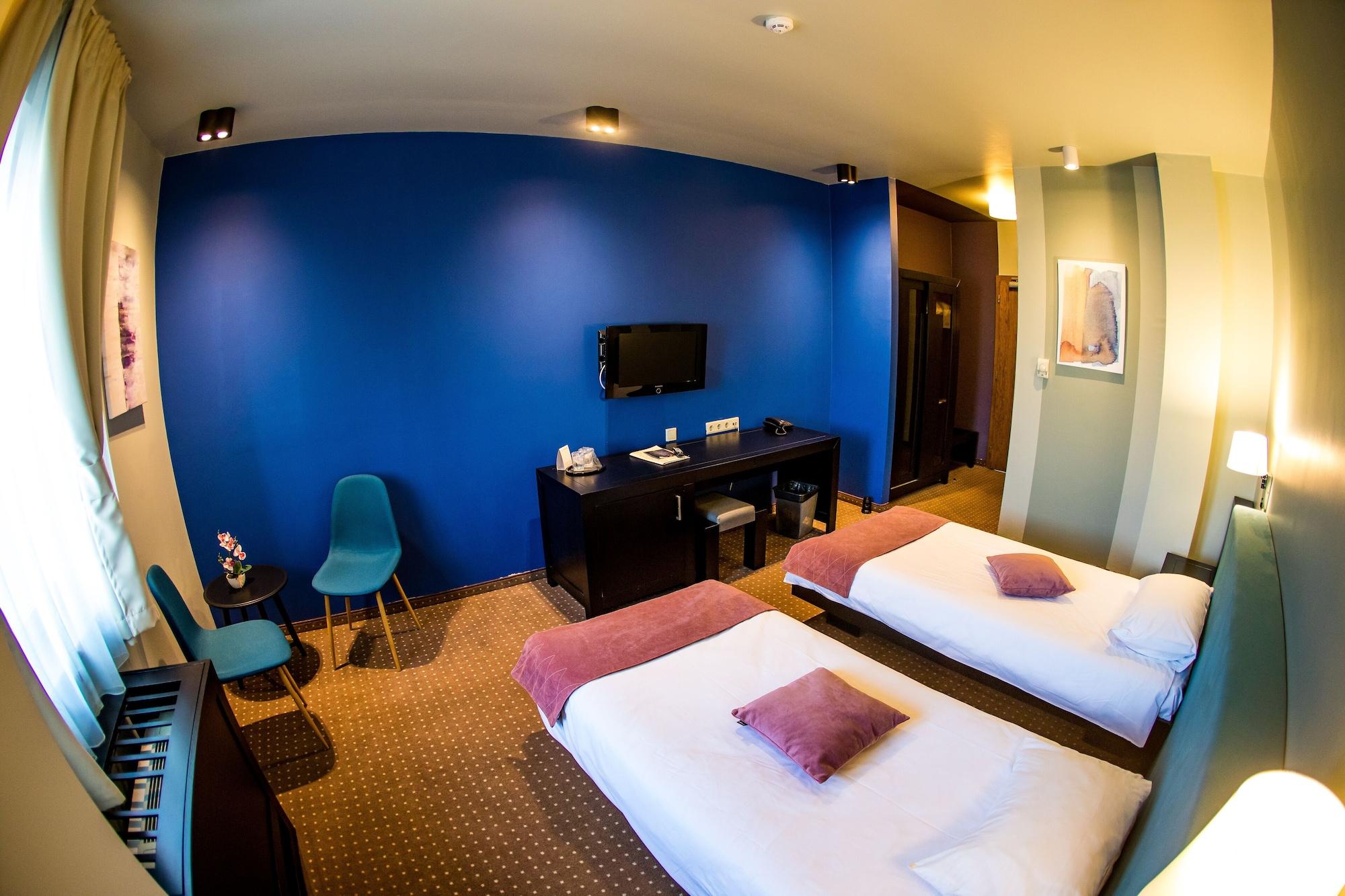 Hotel Arena Târgu-Mureş Esterno foto