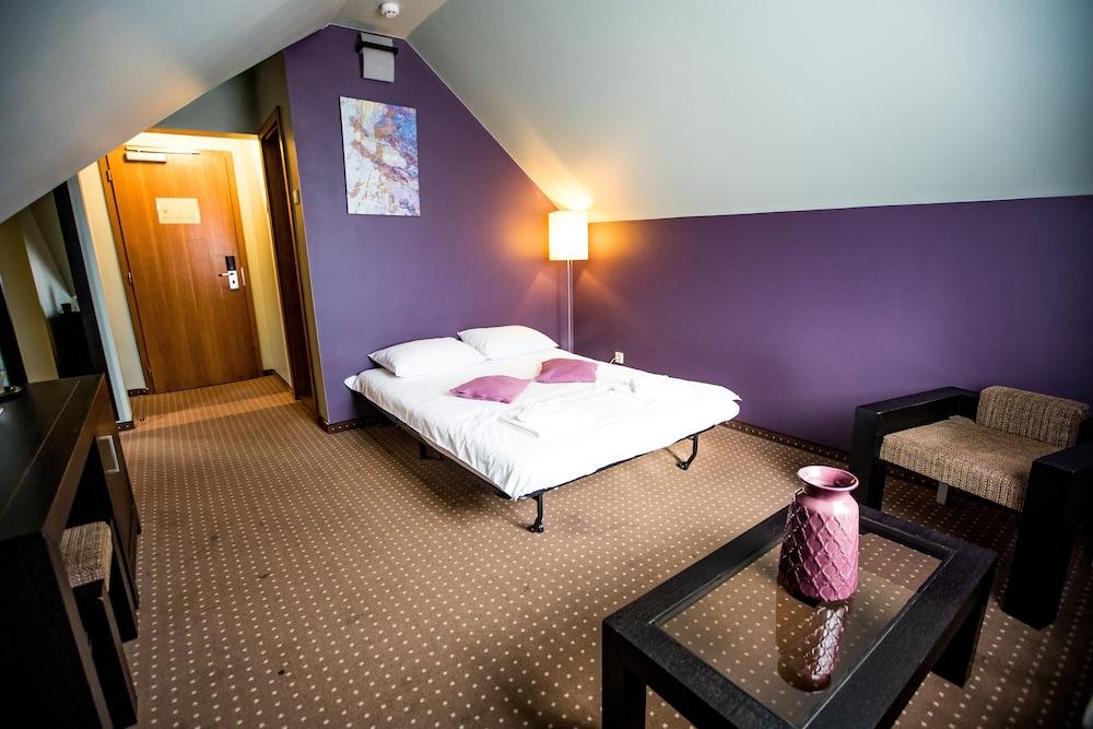 Hotel Arena Târgu-Mureş Esterno foto